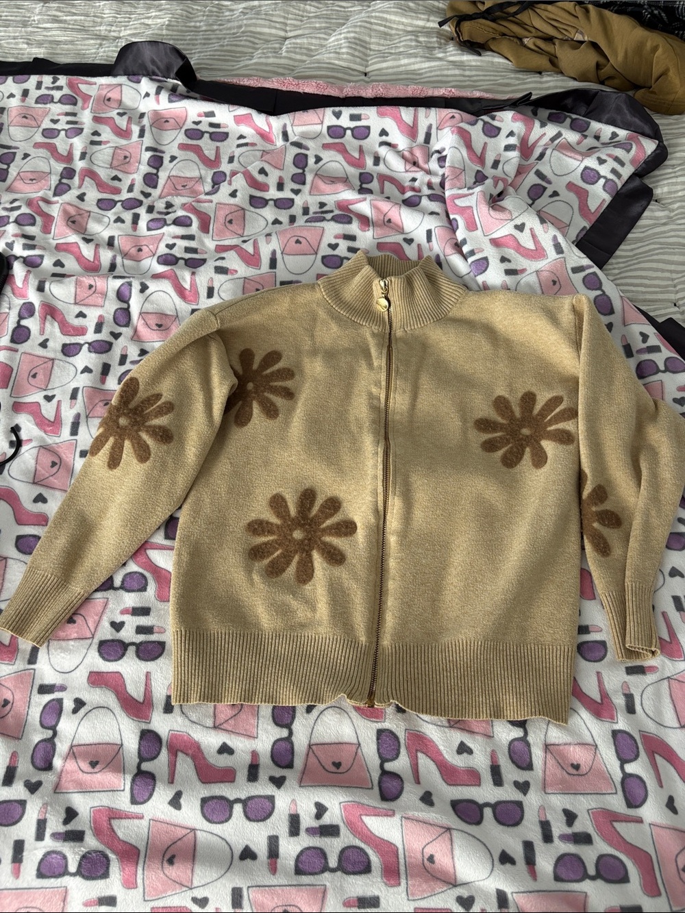 Sioni Tan Zip-Front Sweater with Brown Daisy Appliqués